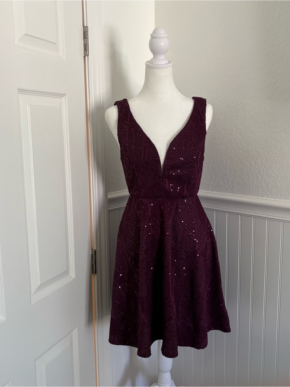 Women's Deep Plum V-Neck Sequin Fit & Flare Dress Size Large